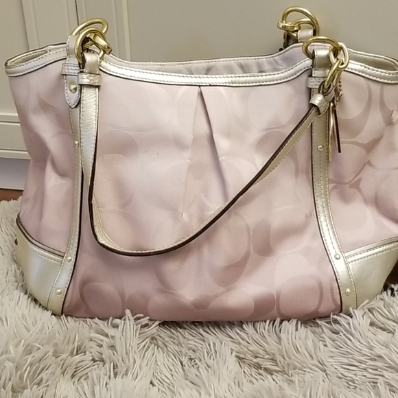 COACH Shoulder Bag - Picture 1 of 4